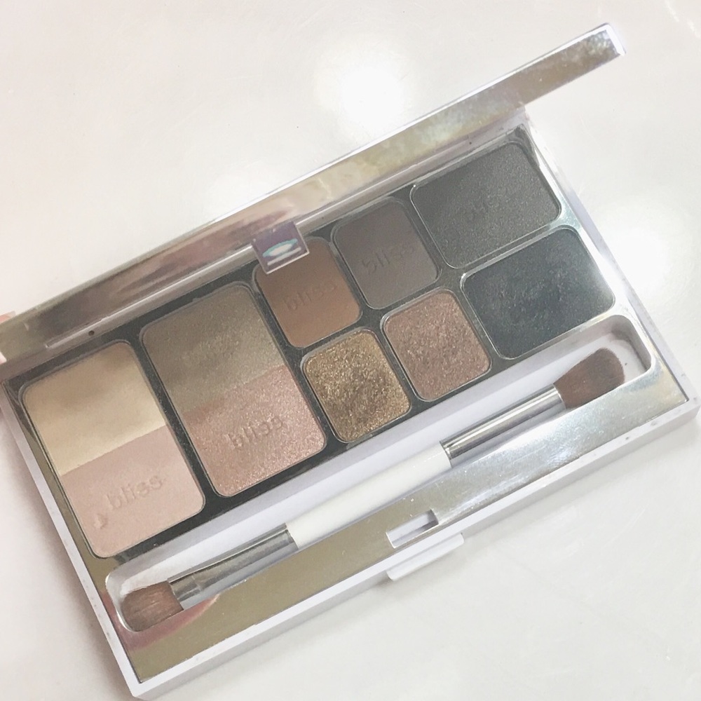 🎉BLISS 10 Piece Luxury Eyeshadow Palette